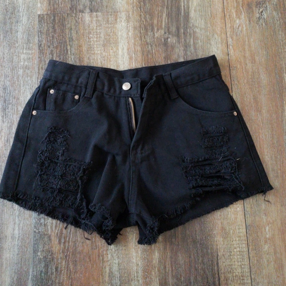 High waisted cut off shorts